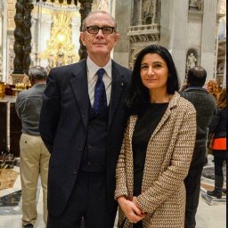 Screenshot_2020-03-30 Ferdinando Brachetti Peretti e Nicole Junkermann, battesimo in Vaticano per la piccola Vita.jpg